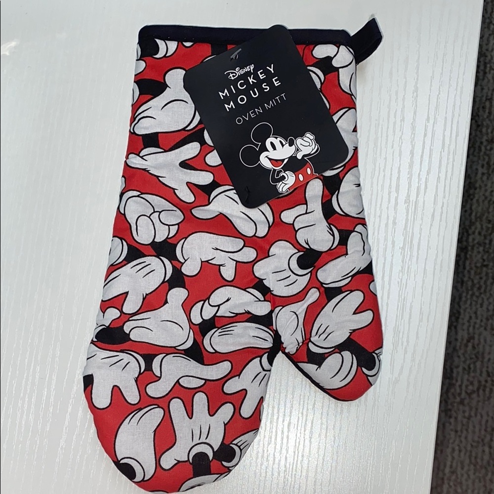 3/$20 bundle Disney Mickey Mouse Red Oven Mitt